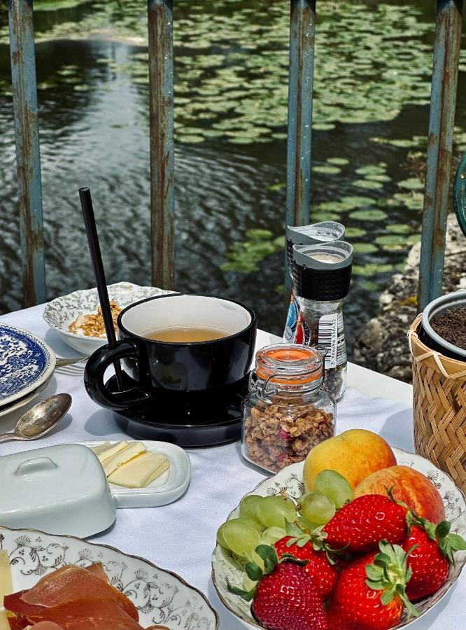 فندق Charenton-du-Cherفي  Moulin Le Fleurie المظهر الخارجي الصورة