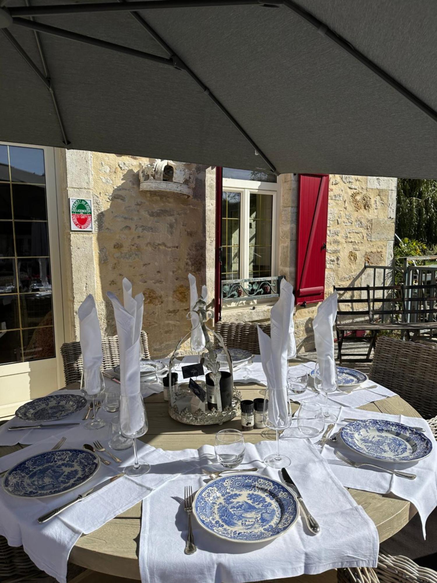 فندق Charenton-du-Cherفي  Moulin Le Fleurie المظهر الخارجي الصورة
